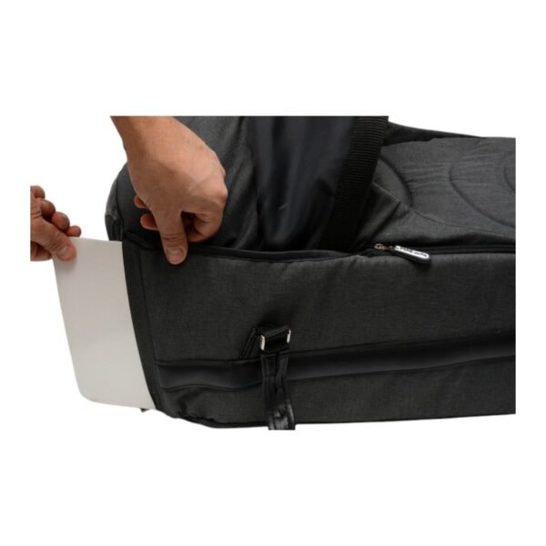 9.carry cot premium d.g